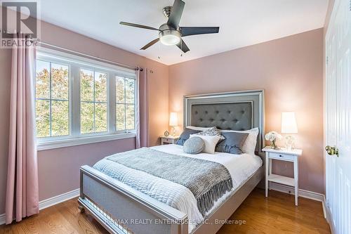 37 Hill Top Trail, Whitchurch-Stouffville, ON - Indoor Photo Showing Bedroom