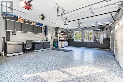 37 Hill Top Trail, Whitchurch-Stouffville, ON - Indoor Photo Showing Garage