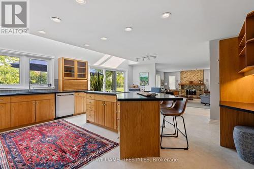 79 Highland Woods Court, London, ON - Indoor Photo Showing Kitchen