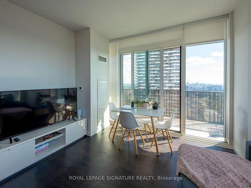 3802-8 Eglinton Ave E, Toronto, ON - Indoor Photo Showing Living Room