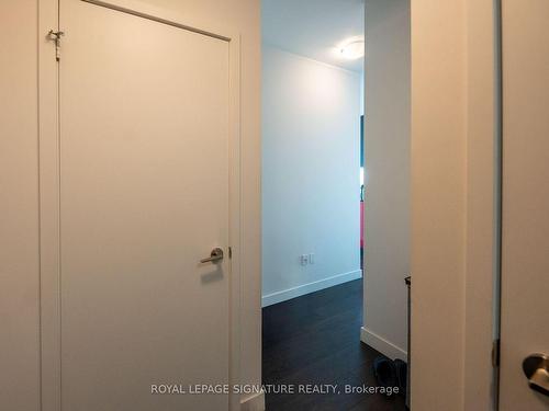 3802-8 Eglinton Ave E, Toronto, ON - Indoor Photo Showing Other Room