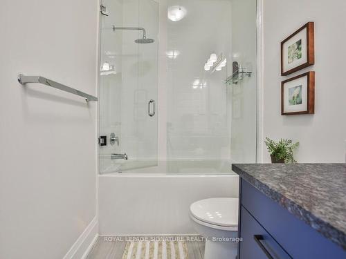 2302 Hyacinth Cres, Oakville, ON - Indoor Photo Showing Bathroom