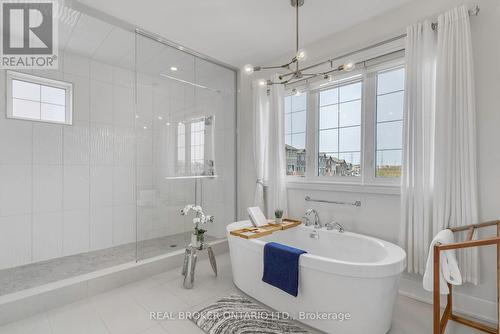 18 Ridgepoint Road, Vaughan, ON - Indoor Photo Showing Bathroom