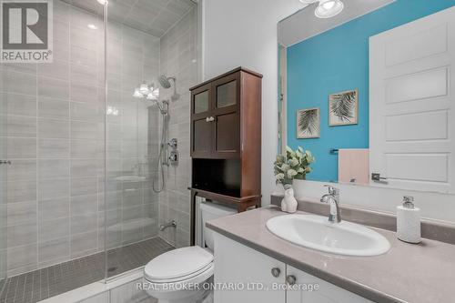 18 Ridgepoint Road, Vaughan, ON - Indoor Photo Showing Bathroom