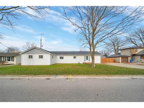 430 Ross Lane, Erieau, ON 