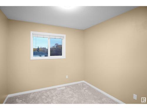 #2 12807 127 St Nw, Edmonton, AB - Indoor Photo Showing Other Room