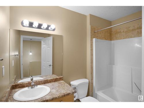 #2 12807 127 St Nw, Edmonton, AB - Indoor Photo Showing Bathroom