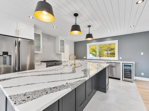 Cuisine - 48 Ch. Coutu, Saint-Donat, QC - Indoor Photo Showing Kitchen With Upgraded Kitchen