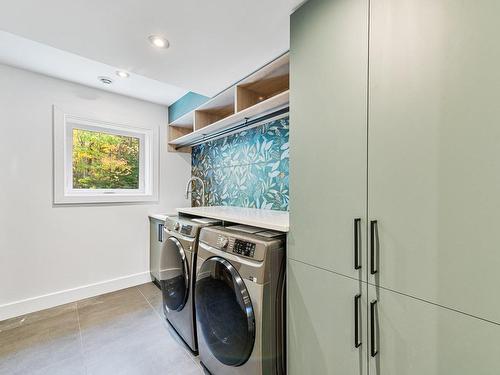 Salle de lavage - 48 Ch. Coutu, Saint-Donat, QC - Indoor Photo Showing Laundry Room