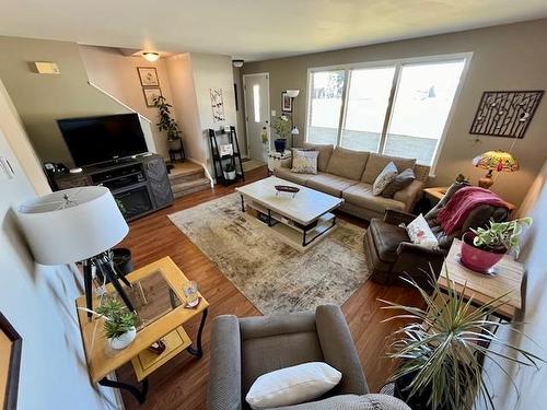 63 Clarkson Street S, Thunder Bay, ON - Indoor Photo Showing Living Room