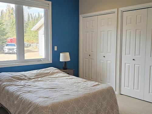 661 Grann Drive, Thunder Bay, ON - Indoor Photo Showing Bedroom