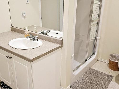 661 Grann Drive, Thunder Bay, ON - Indoor Photo Showing Bathroom