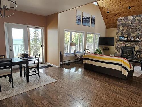 661 Grann Drive, Thunder Bay, ON - Indoor Photo Showing Bedroom