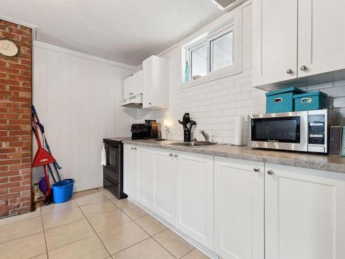 Cuisine - 144 Rue Montpetit, Gatineau (Hull), QC - Indoor Photo Showing Kitchen