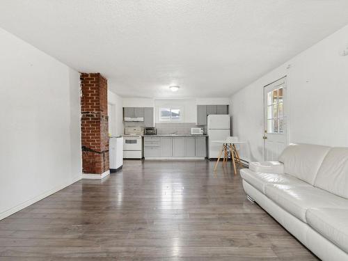 Vue d'ensemble - 144 Rue Montpetit, Gatineau (Hull), QC - Indoor Photo Showing Living Room