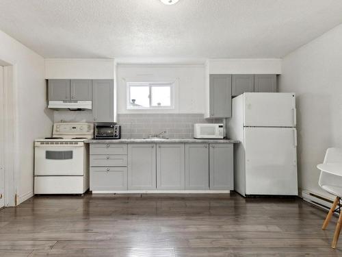 Cuisine - 144 Rue Montpetit, Gatineau (Hull), QC - Indoor Photo Showing Kitchen