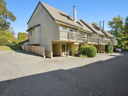 1-3981 Saanich Rd, Saanich, BC 