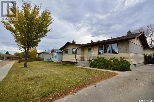 32 Stewart Avenue, Saskatoon, SK - Outdoor