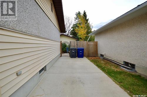 32 Stewart Avenue, Saskatoon, SK - Outdoor With Exterior