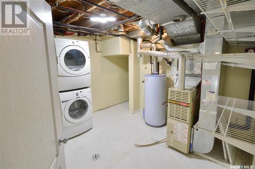 32 Stewart Avenue, Saskatoon, SK - Indoor Photo Showing Laundry Room