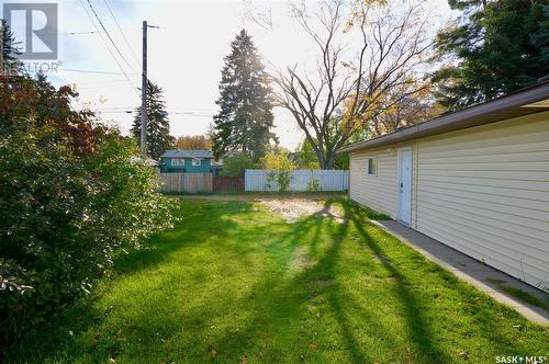 32 Stewart Avenue, Saskatoon, SK - Outdoor