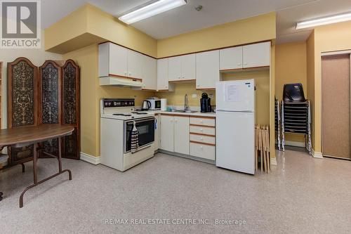 410 - 88 Tollgate Road, Brantford, ON - Indoor Photo Showing Kitchen