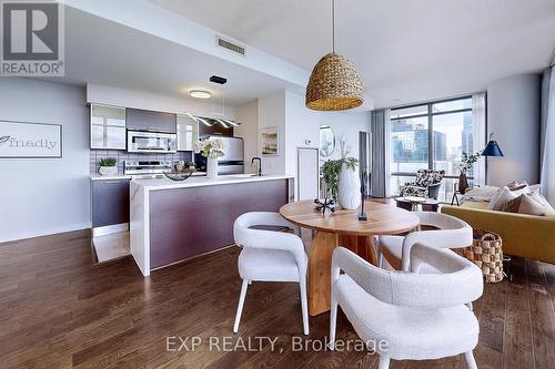 3203 - 38 Grenville Street, Toronto, ON - Indoor Photo Showing Dining Room