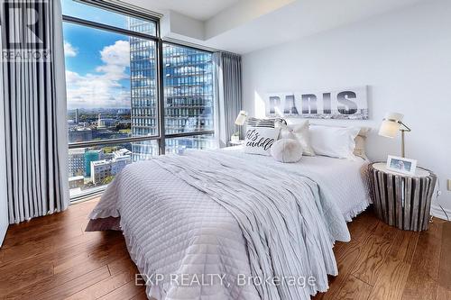 3203 - 38 Grenville Street, Toronto, ON - Indoor Photo Showing Bedroom