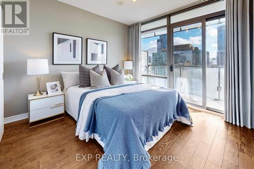 3203 - 38 Grenville Street, Toronto, ON - Indoor Photo Showing Bedroom