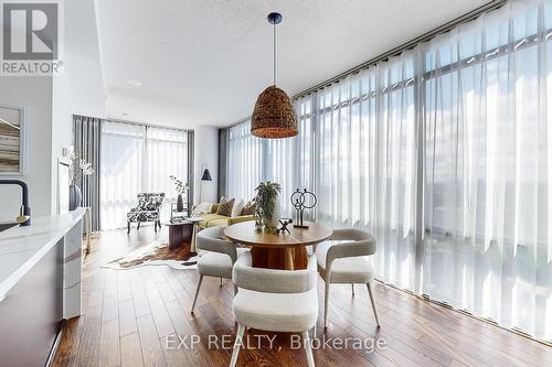 3203 - 38 Grenville Street, Toronto, ON - Indoor Photo Showing Dining Room