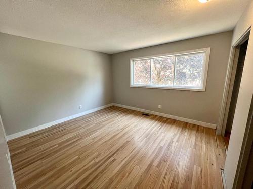 100 Glenview Crescent, Princeton, BC - Indoor Photo Showing Other Room