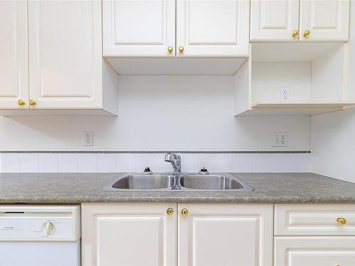 204-1663 Mckenzie Ave, Saanich, BC - Indoor Photo Showing Kitchen With Double Sink