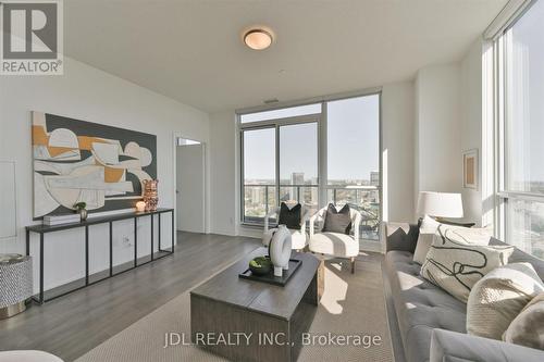 3308 - 32 Forest Manor Road, Toronto, ON - Indoor Photo Showing Living Room