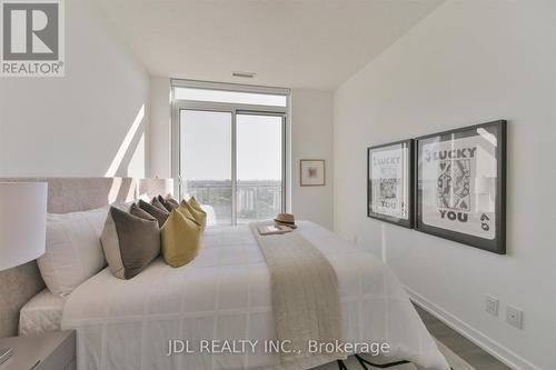 3308 - 32 Forest Manor Road, Toronto, ON - Indoor Photo Showing Bedroom