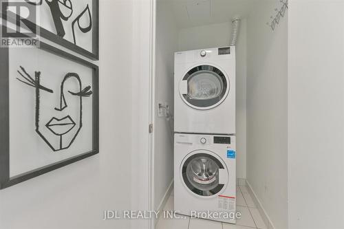 3308 - 32 Forest Manor Road, Toronto, ON - Indoor Photo Showing Laundry Room