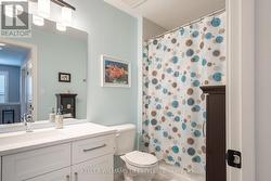 2nd floor main bathroom - 