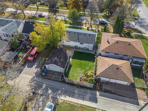 843 Barry Ave, Winnipeg, MB 