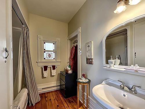 Salle de bains - 950 Rue Western, Waterloo, QC - Indoor Photo Showing Bathroom