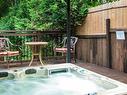 Spa - 950 Rue Western, Waterloo, QC  - Outdoor 