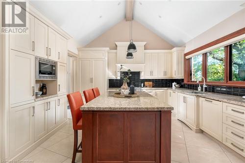 1100 Haydonbridge Court, Peel, ON - Indoor Photo Showing Kitchen