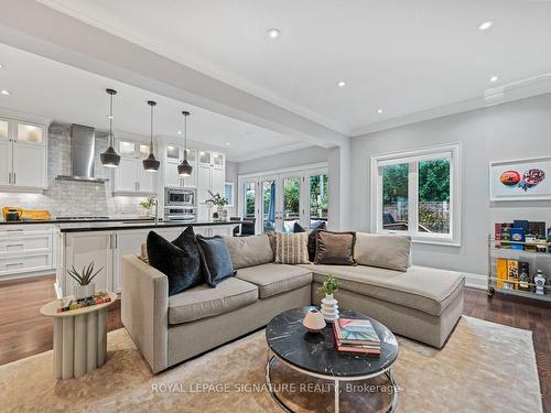 236 Winnett Ave, Toronto, ON - Indoor Photo Showing Living Room