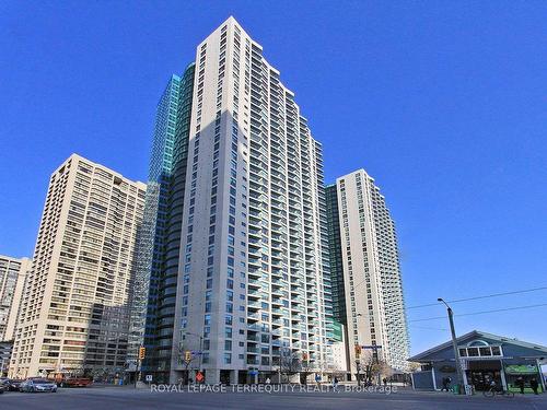 2812-77 Harbour Sq, Toronto, ON - Outdoor With Facade