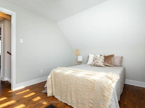 44 Hart Ave, Toronto, ON - Indoor Photo Showing Bedroom