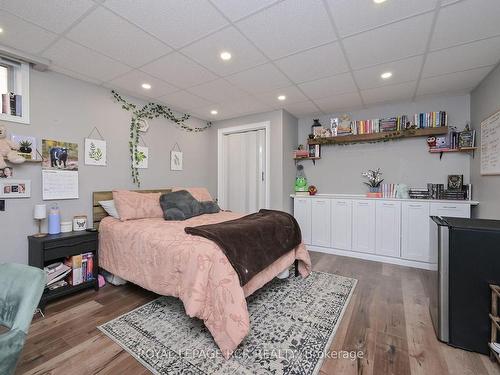 26 Dekker St, Adjala-Tosorontio, ON - Indoor Photo Showing Bedroom