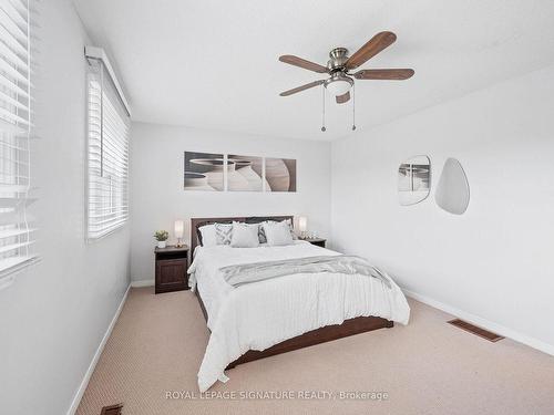 3193 Osbourne Rd, Mississauga, ON - Indoor Photo Showing Bedroom