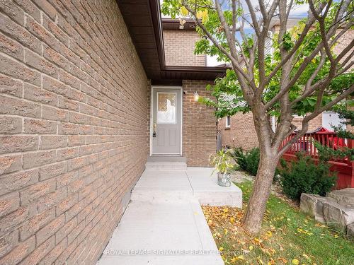 3193 Osbourne Rd, Mississauga, ON - Outdoor