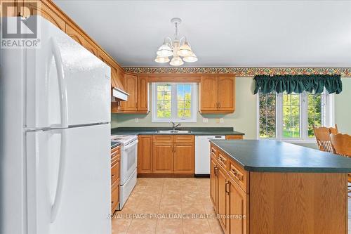 1952 Melrose Road, Tyendinaga, ON - Indoor Photo Showing Kitchen With Double Sink