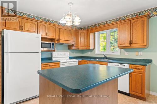 1952 Melrose Road, Tyendinaga, ON - Indoor Photo Showing Kitchen With Double Sink