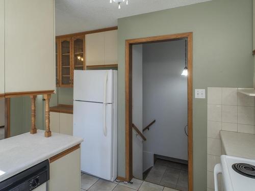 397 Gratton Road, Thunder Bay, ON - Indoor Photo Showing Kitchen