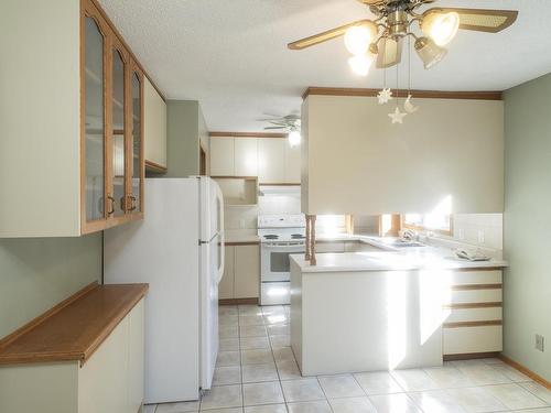 397 Gratton Road, Thunder Bay, ON - Indoor Photo Showing Kitchen